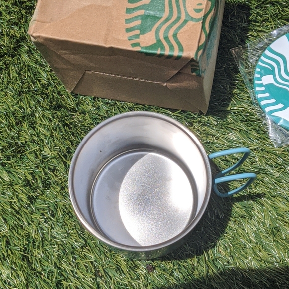 Starbucks cup - Picture 2 of 3